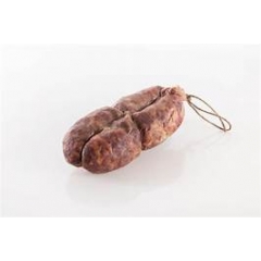 Sausages of black pork from Calabria, hot peppers, scamorze podoliche